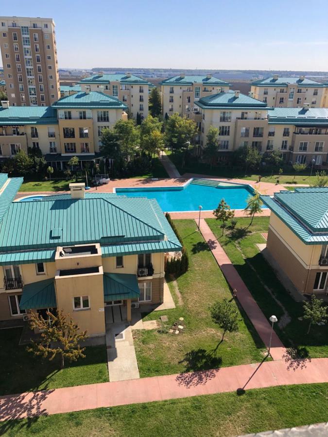 Sunny Deluxe Apartment Cosmopolis Stefanestii de Jos Ngoại thất bức ảnh