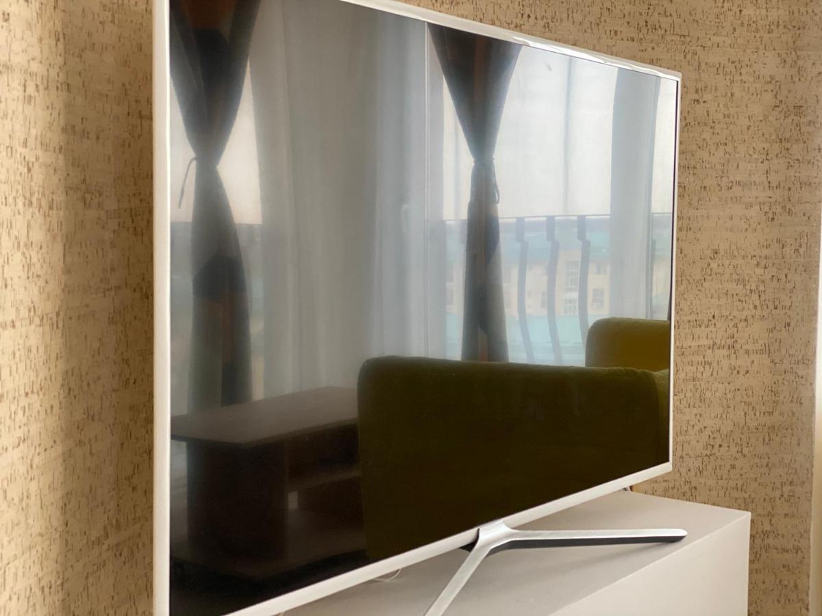 Sunny Deluxe Apartment Cosmopolis Stefanestii de Jos Ngoại thất bức ảnh