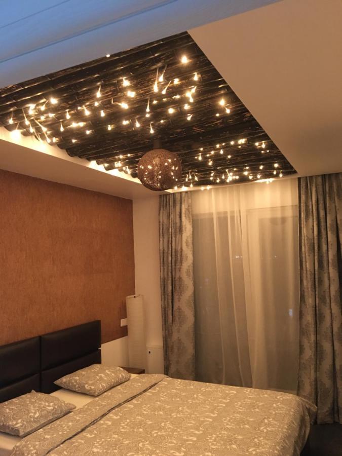 Sunny Deluxe Apartment Cosmopolis Stefanestii de Jos Ngoại thất bức ảnh