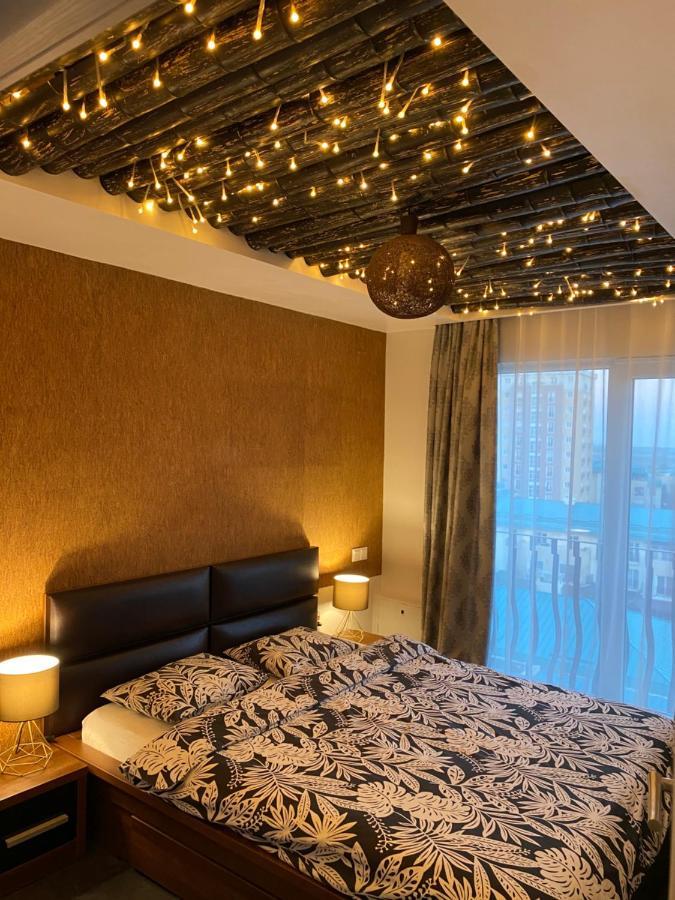 Sunny Deluxe Apartment Cosmopolis Stefanestii de Jos Ngoại thất bức ảnh